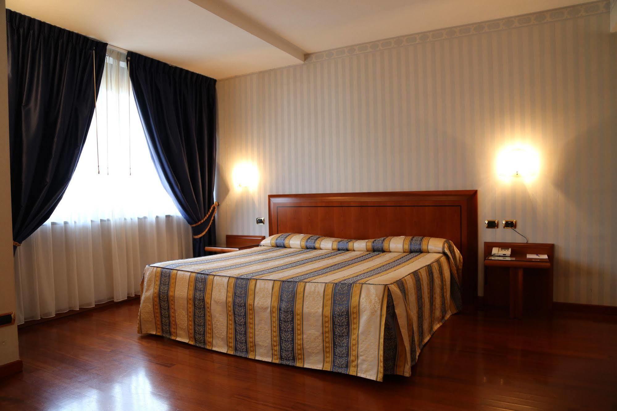 Hotel Palace Verona Dış mekan fotoğraf